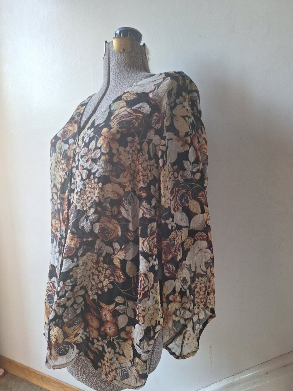 2X Women's Floral Blouse Black Brown Loose Comfortable Buttoned